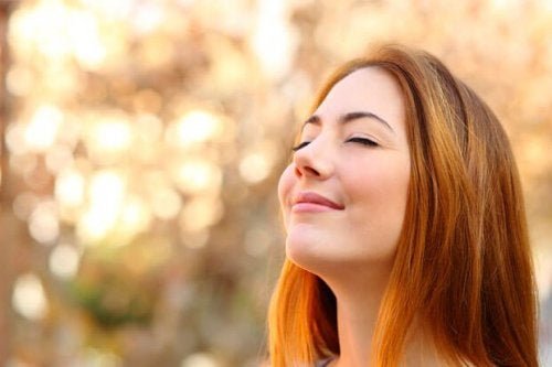conhece alguém que só pensa de maneira negativa? Então neste post irá aprender como transformar o pensamento negativo em positivo, com atitudes diárias de mudança de pensamento.
